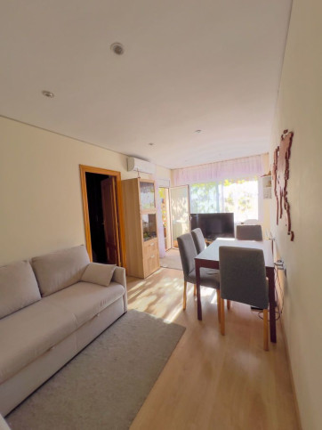Apartment Rent Nou Barris, Barcelona, Katalonia, Hiszpania Via Julia 12