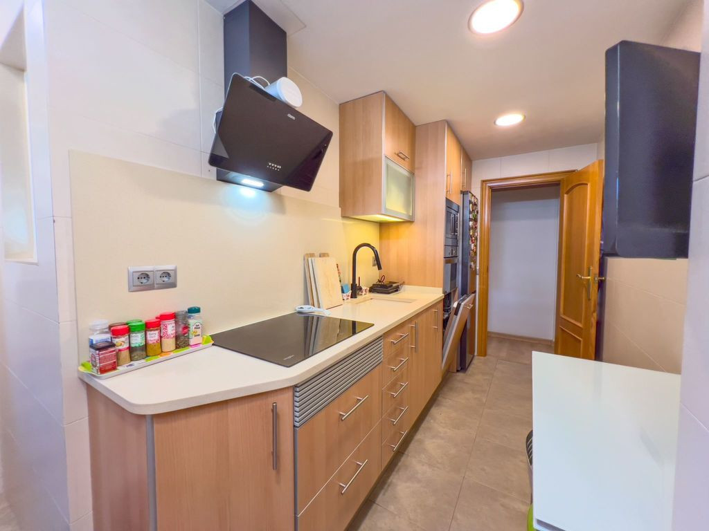 Apartment Rent Nou Barris, Barcelona, Katalonia, Hiszpania Via Julia
